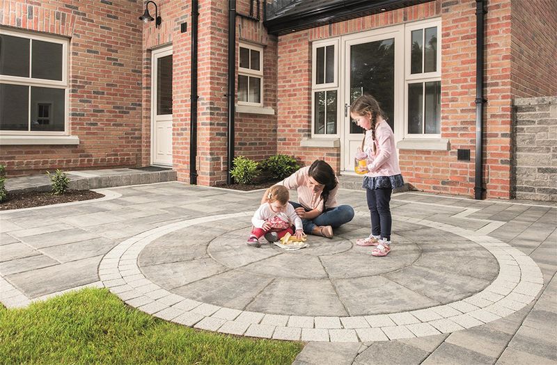 Tobermore Historic Flag Decorative Concrete Paving Circle 2