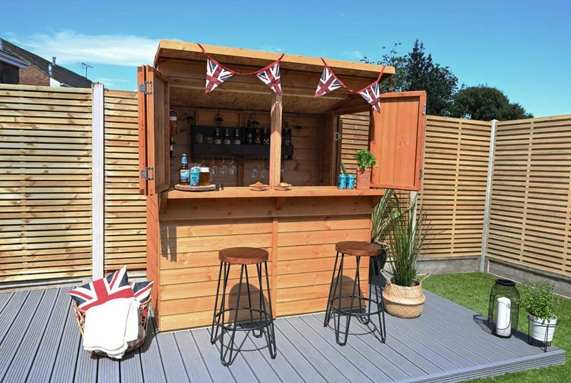 Forest Garden Shiplap Pent Garden Bar with bunting